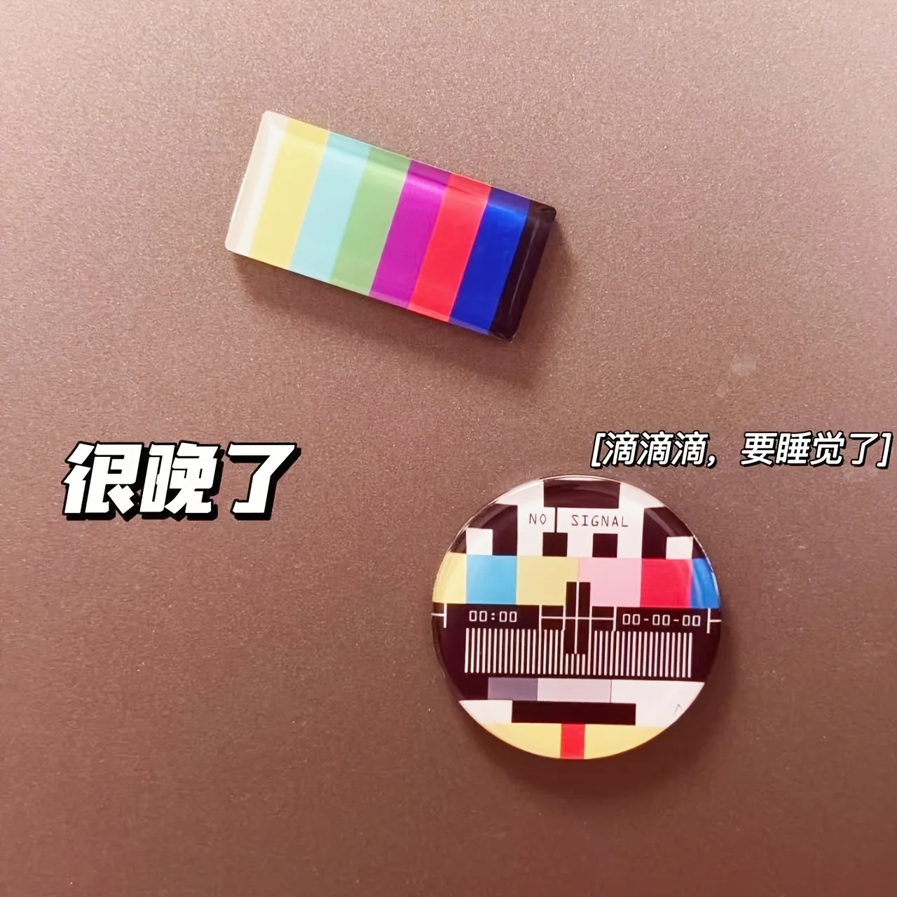 2pcs Vintage TV Static Channel Indicator Refrigerator Magnets - Oval Plastic No-Signal Decorative Stickers for Fridge Dishwasher