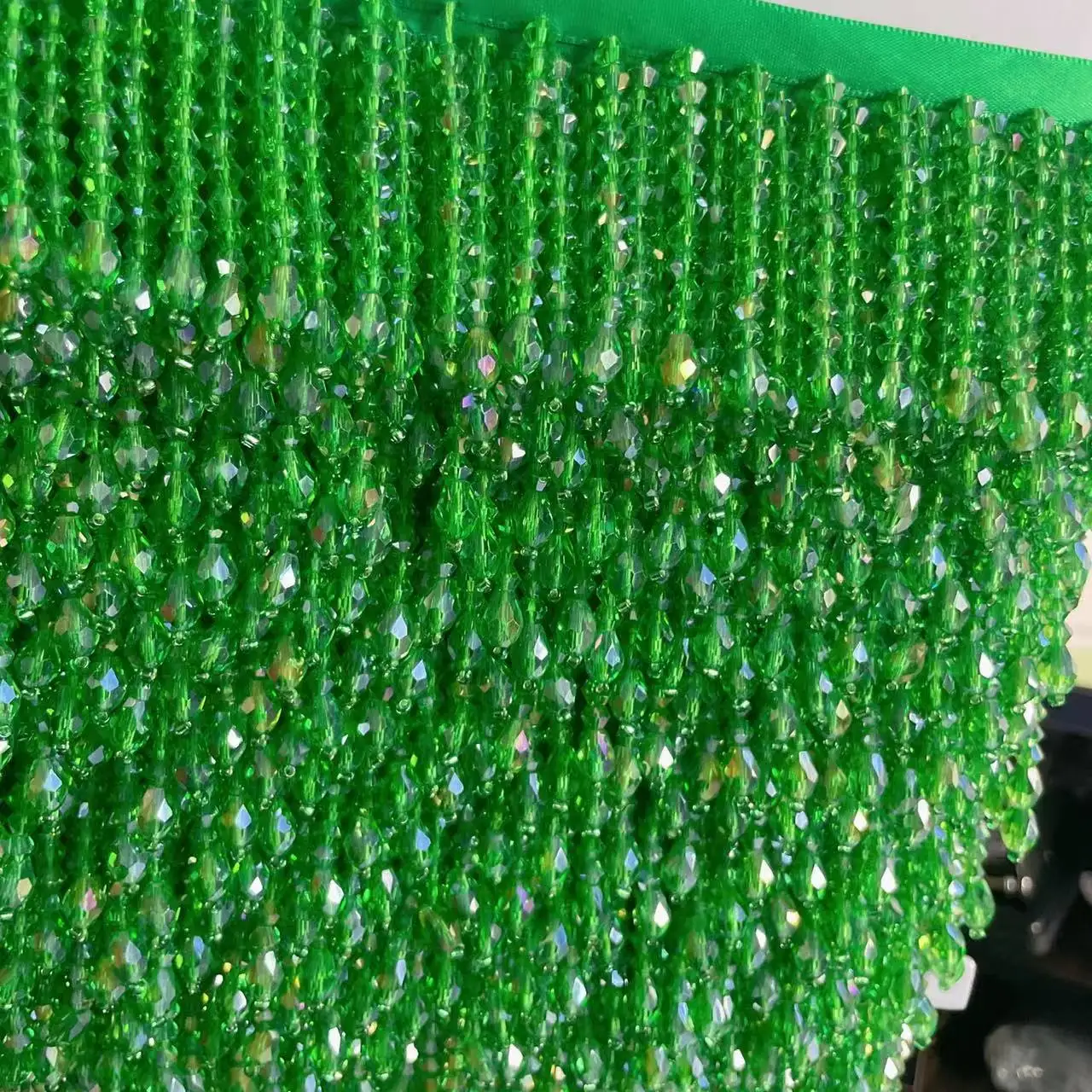 2-5 Yards. 25 Farben, hohe Dichte, funkelnde Kristallquaste. Spitzenbesatz. Kleiderquaste. Ohrringe, Halsketten, Kristallschmuck, DIY-Perlen. – Detail 3