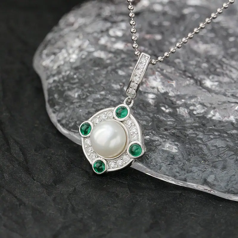 

Charming Small 925 Sterling Silver Pendants Inlaid Natural Freshwater Pearl Fashion Zirconia Pendant Perfect for Daily Wear