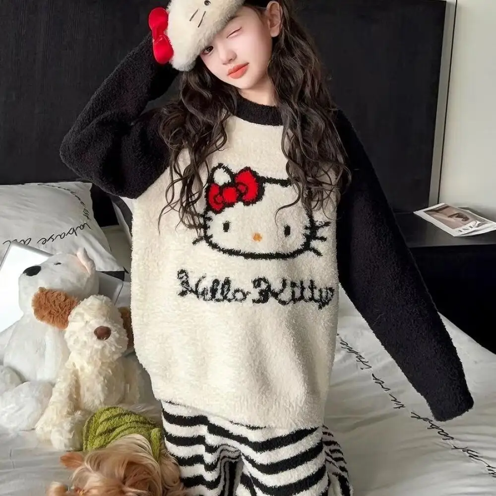

Популярный корейский пижамный комплект Hello Kitty для девочек, зимний детский плюшевый топ с героями мультфильмов, полосатые штаны, теплая домашняя одежда с полуворсом