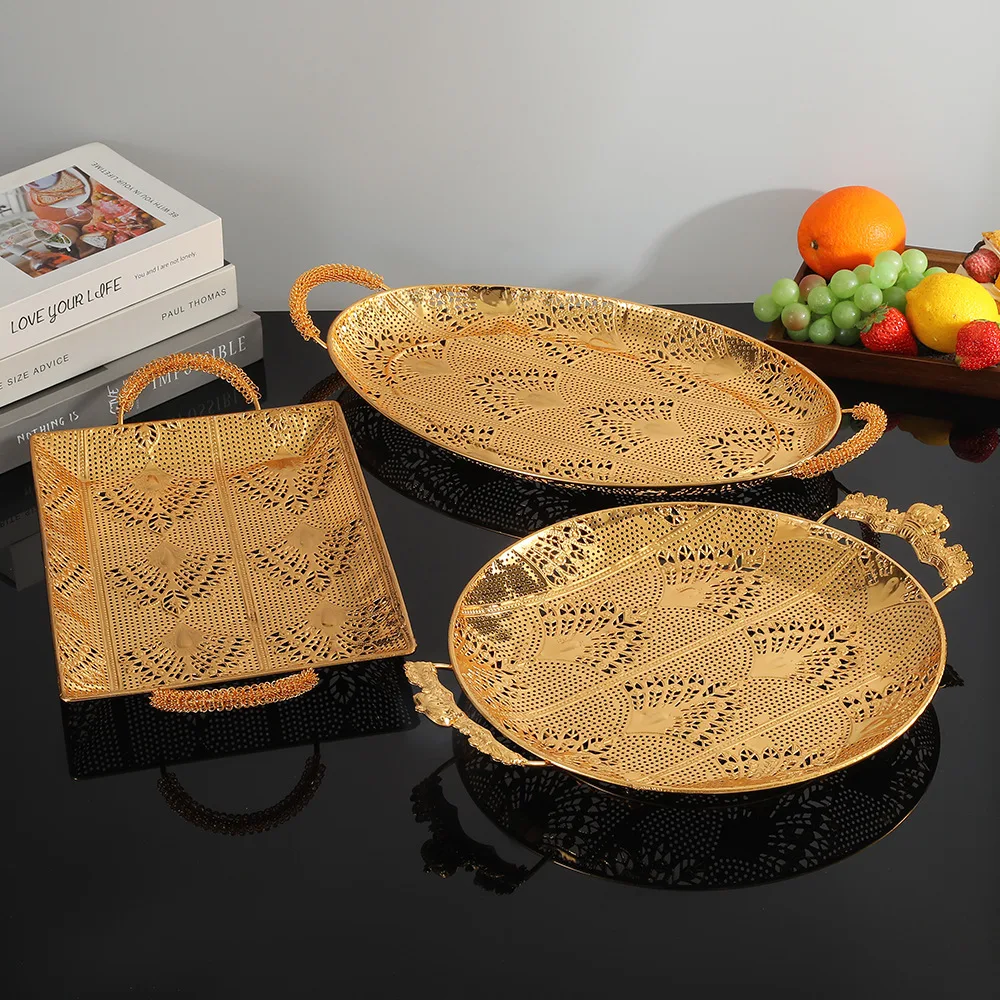 Bandeja de Metal con diseño exquisito, cesta hecha a mano de alta gama para el hogar, sala de estar, plato de fruta hueco ovalado moderno, regalo cuadrado