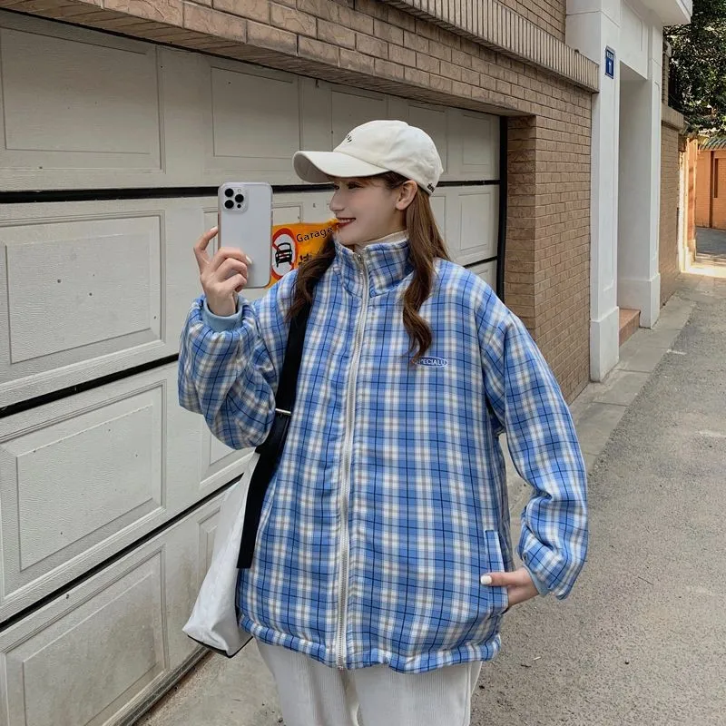 

Зимняя женская свободная повседневная куртка на молнии в клетку, теплая, синяя, в американском ретро-стиле, с длинными рукавами, стандартной длины, хлопковая