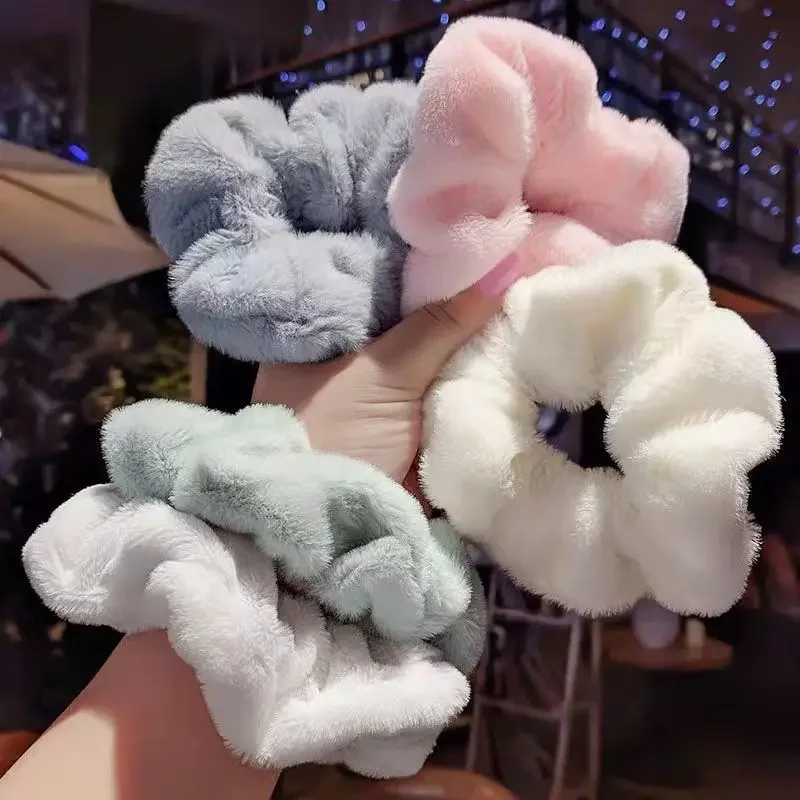 2024 autunno inverno nuovo dolce peluche morbido ragazze donne pompon cravatte per capelli fascia elastica per capelli corde accessori copricapo