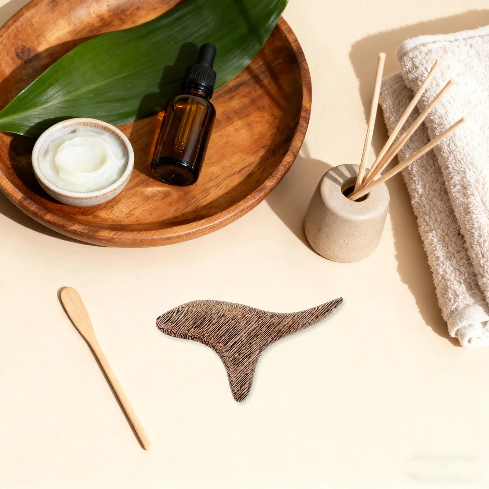 

Деревянный массажный инструмент: портативный деревянный массажер Гуаша, эргономичный дизайн, для массажа всего тела, акупунктурный инструмент для стоп, спины, лица