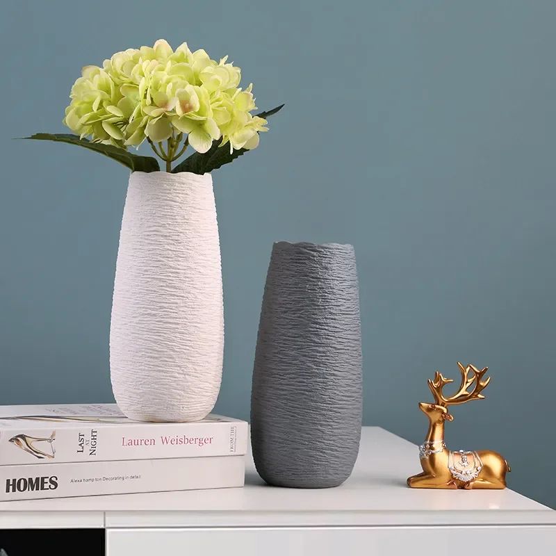 Imported Ceramic Vase for Modern Minimalist Desktop Decoration Dried Flower Arrangement Elegant Splendid Handmade Small and