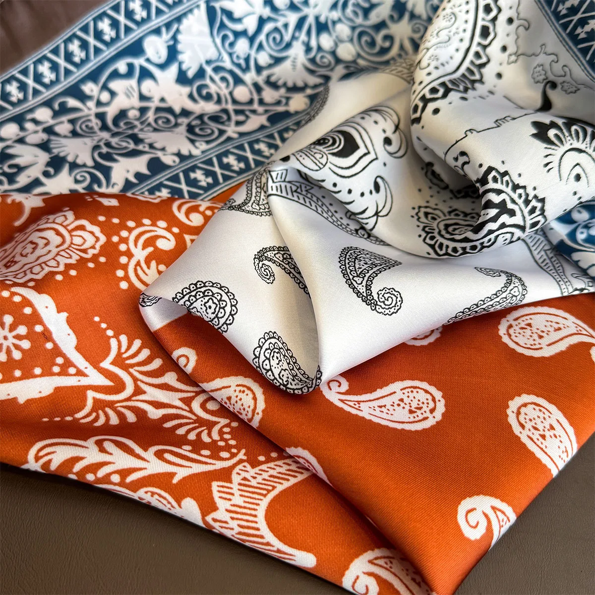 90*90 センチメートル正方形のスカーフレトロカシュー花柄シルクヘッドスカーフ女性ネックスカーフヒジャーブスカーフスカーフ夏ショールバンダナ