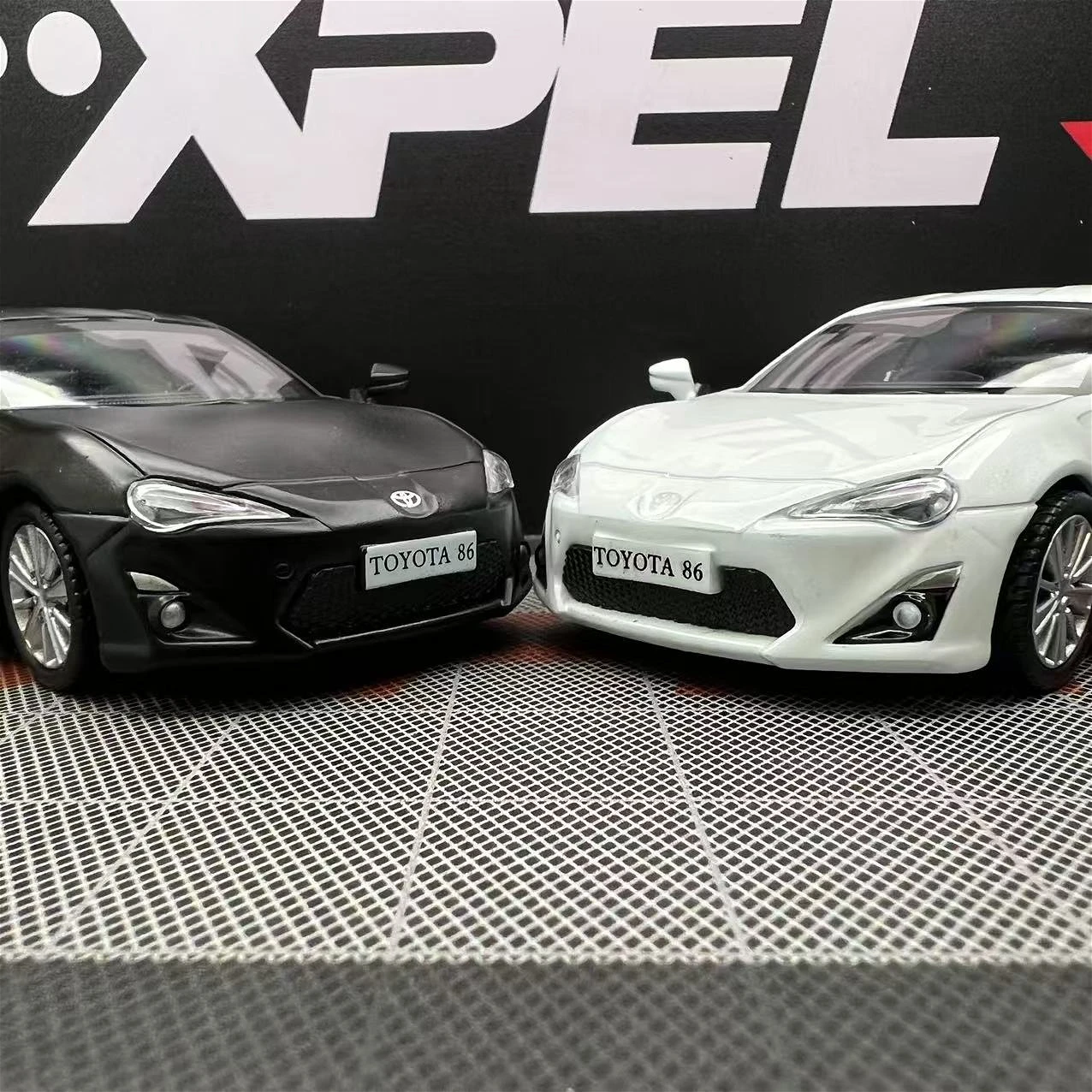 1/36 TOYOTA GT 86 Scion FR-S Giocattolo Modello di Auto RMZ CiTY Diecast In Metallo Veicolo In Miniatura Tirare Indietro Collezione Regalo Per I Bambini Ragazzi