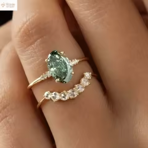 S925 Silver 2CT Green Moissanite Ring Exquisite Jewelry Plated with 18k Gold Suitable for Gift Giving Anniversary Birthday Gift