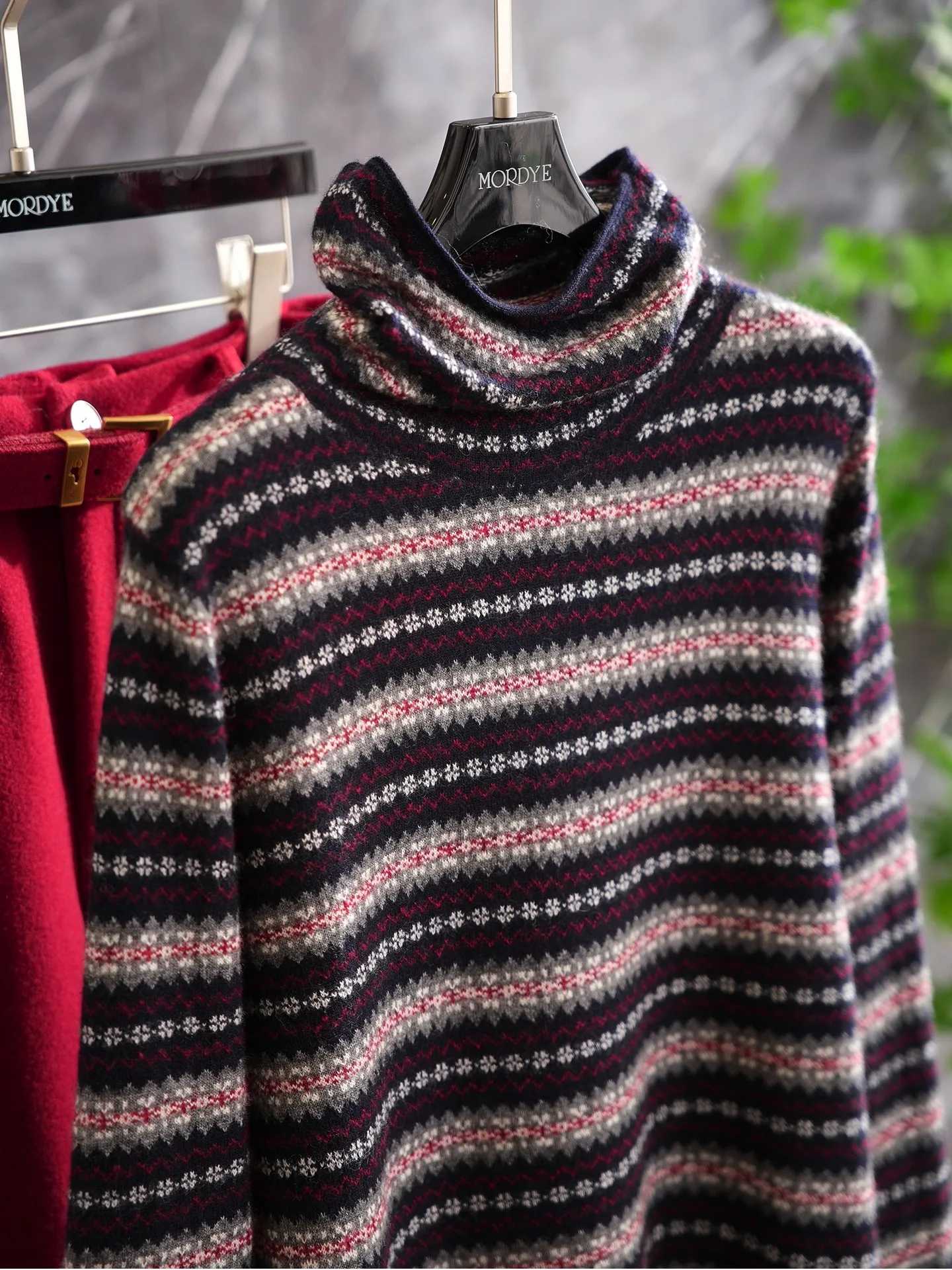 

Вязаный свитер в стиле ретро Fair Isle с высоким воротом, шерстяной, красно-синий, с цветными блоками, теплый, для повседневной носки, женский, модный, зима 2025