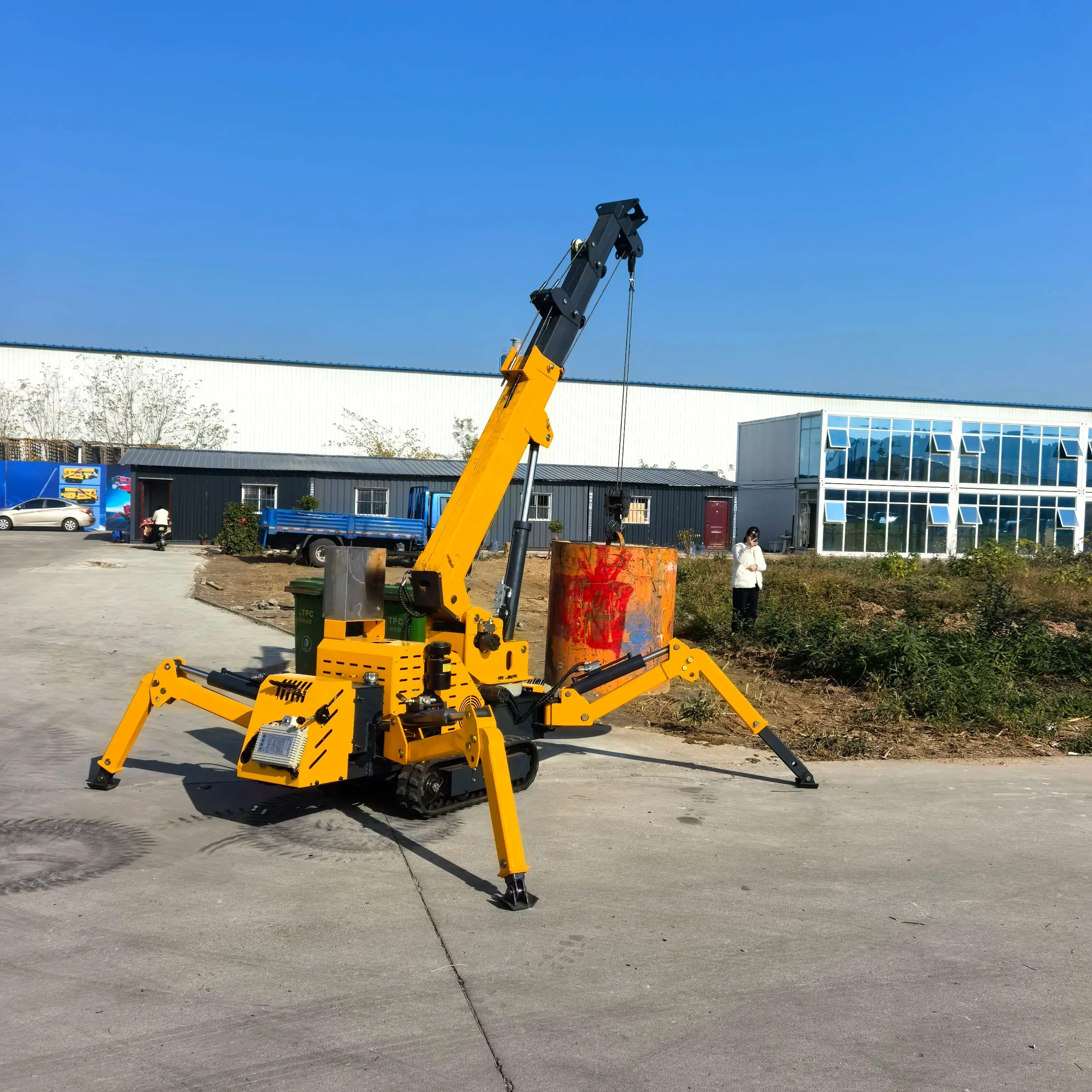 Maßgeschneiderter, maßgeschneiderter 8t Agile Mini Spider Crawler Crane: 17 m Teleskopboom für Worksites