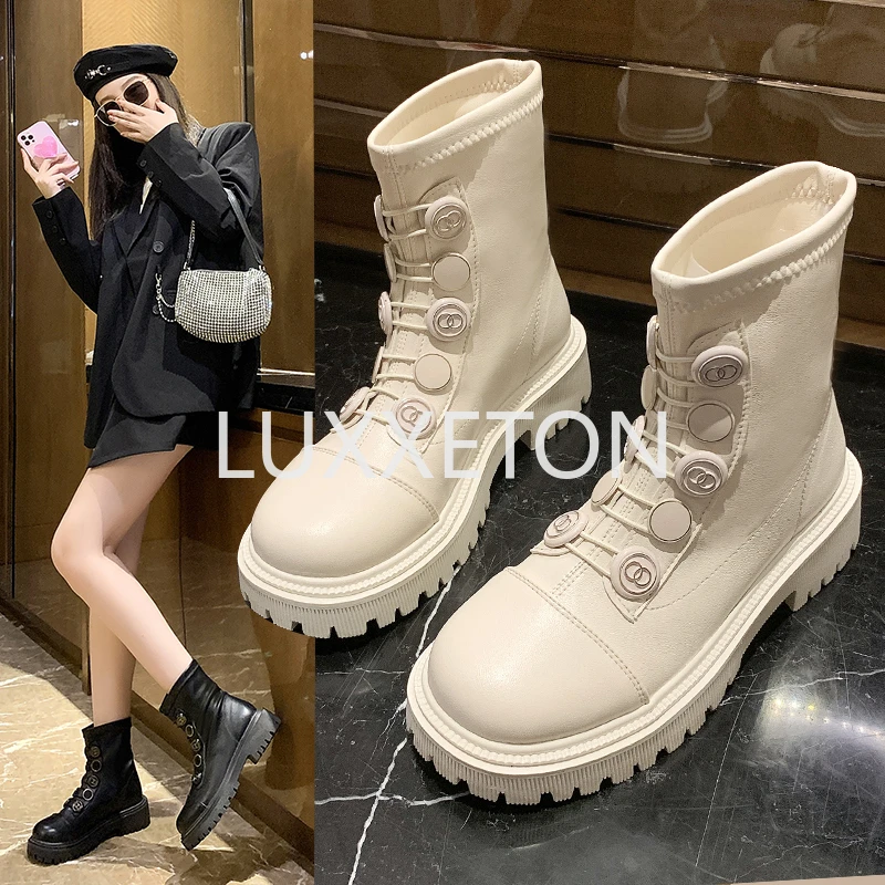 

2024 New Round Headed Thick Sole Back Zipper Elastic Short Boots with Inner Height Increase Women's Medal Button Slim Leg Boots