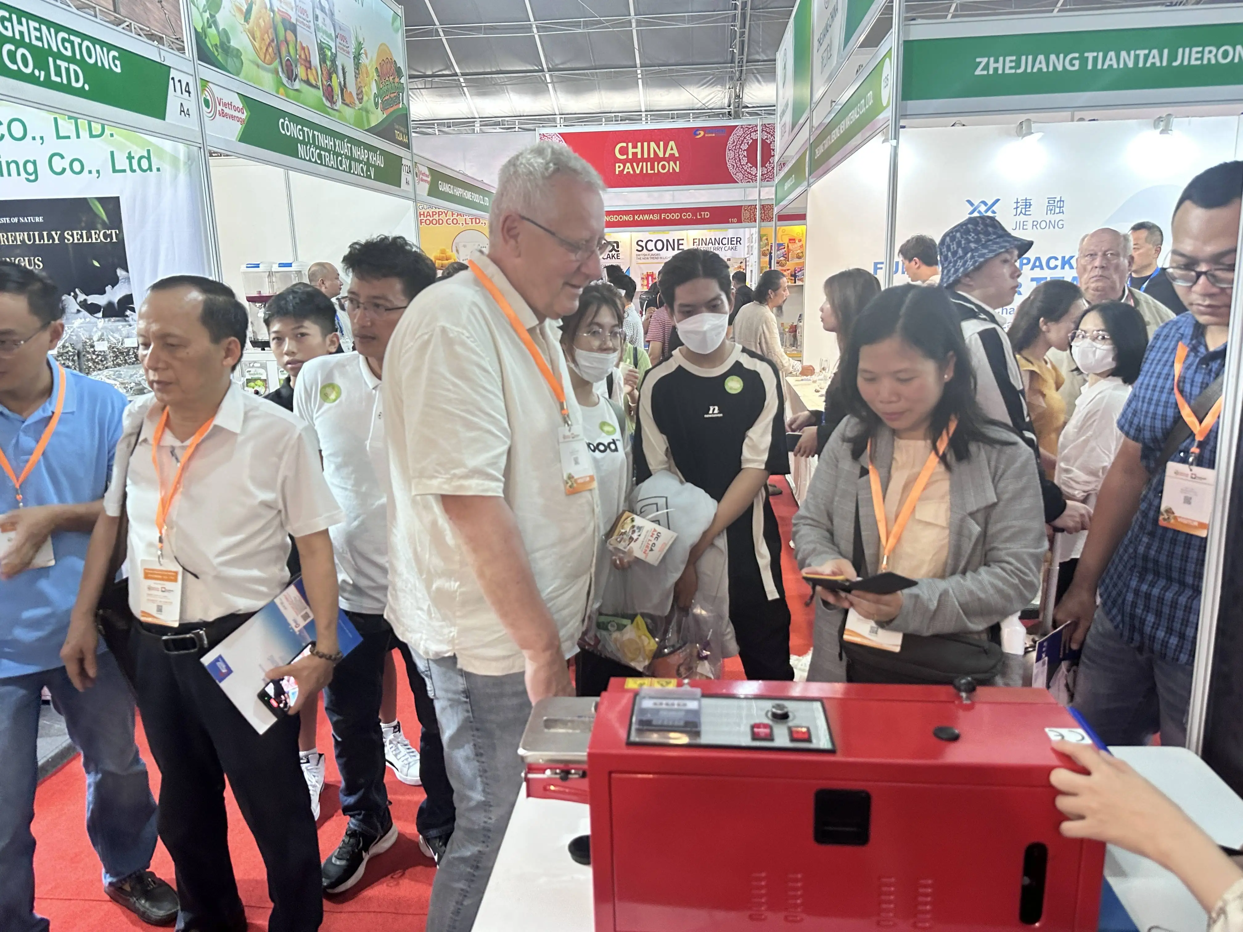 FILLING AUTO BRAND Semi-automatic Liquid Oil Customization Two Submersible Nozzles Weighing and Filling Machine