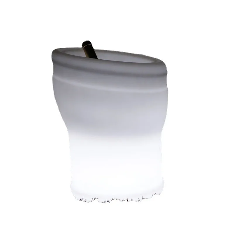 

Champagne barrels, portable ice buckets, beer display stands, foreign wine displays, KTV supplies