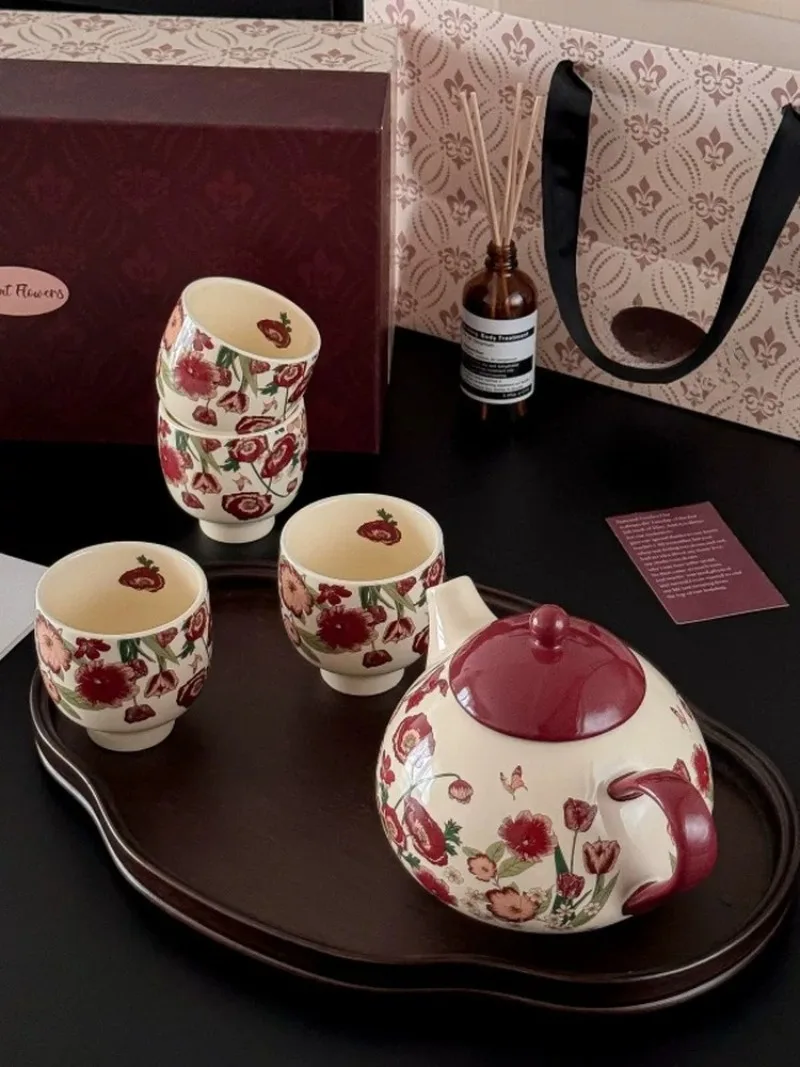 Medieval New Year's red cup set gift box housewarming living room tea set wedding gift 2026 new