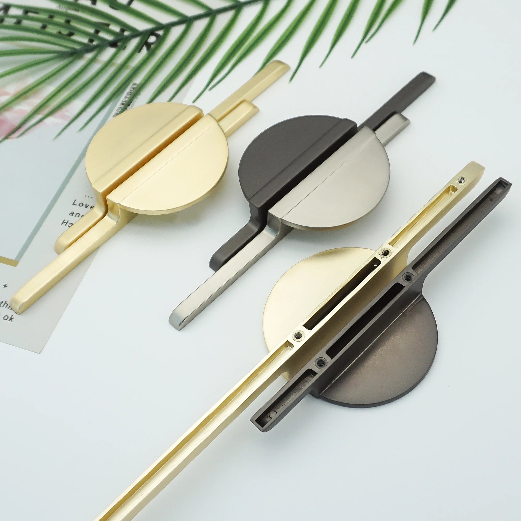 Modern Simple Long Furniture Handles Gold Handle for Cabinets and Drawers Zinc Alloy Door Knobs Kitchen Cupboard Pulls Handles