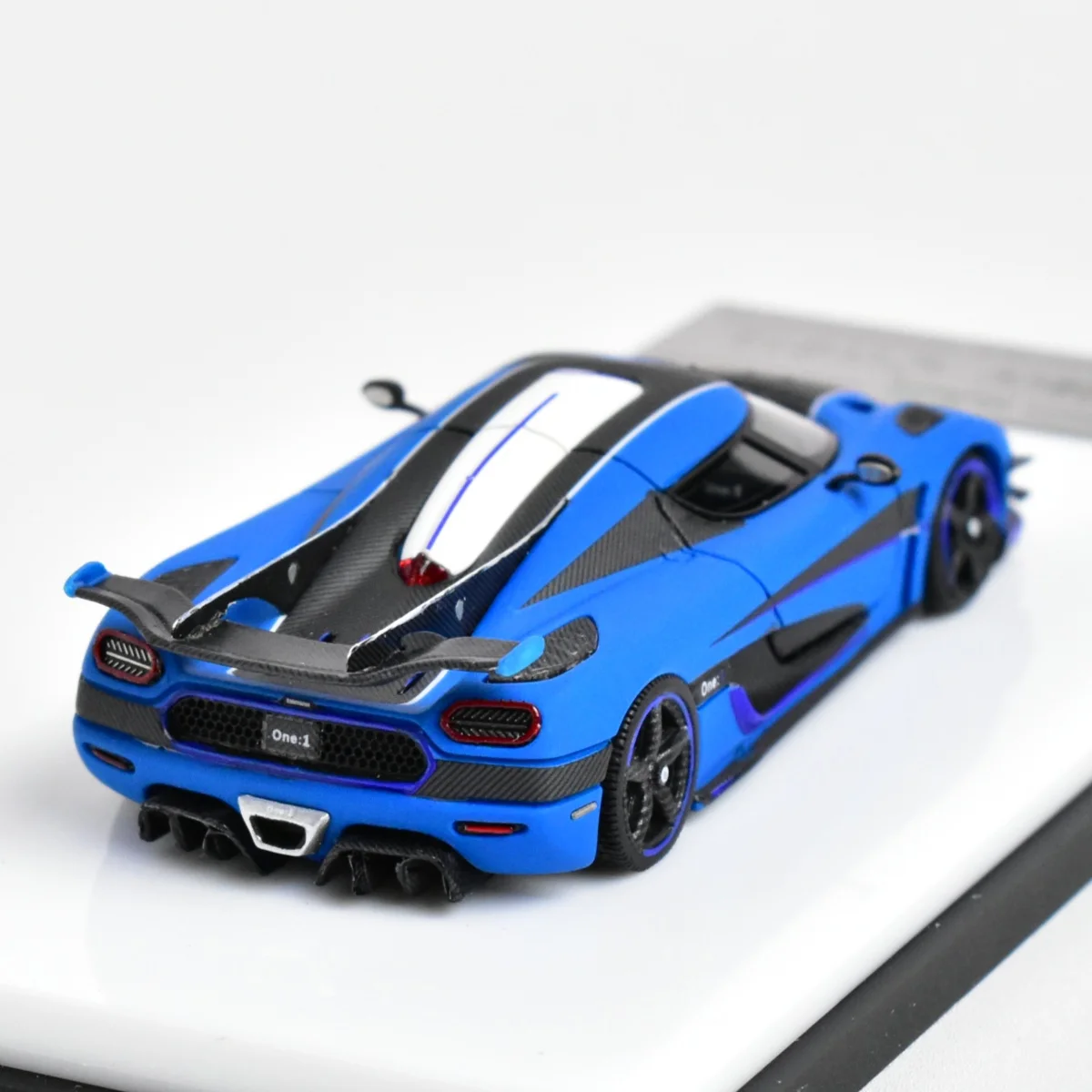 ScaleMini SM 1:64 Koenigsegg One1 Resin Car Model Decoration