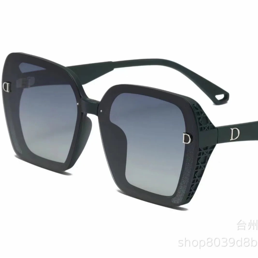 Designer New Petite Cat Eye Polarized Sunglasses HD Hip Hop Fashion High Quality Luxe Frame Statement Eyewear