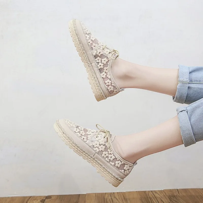 Breathable Mesh Daisy Hollow out Single Shoes Women's 2026 New Spring Versatile Forest Girl Artistic Retro Fairy Evening Shoes