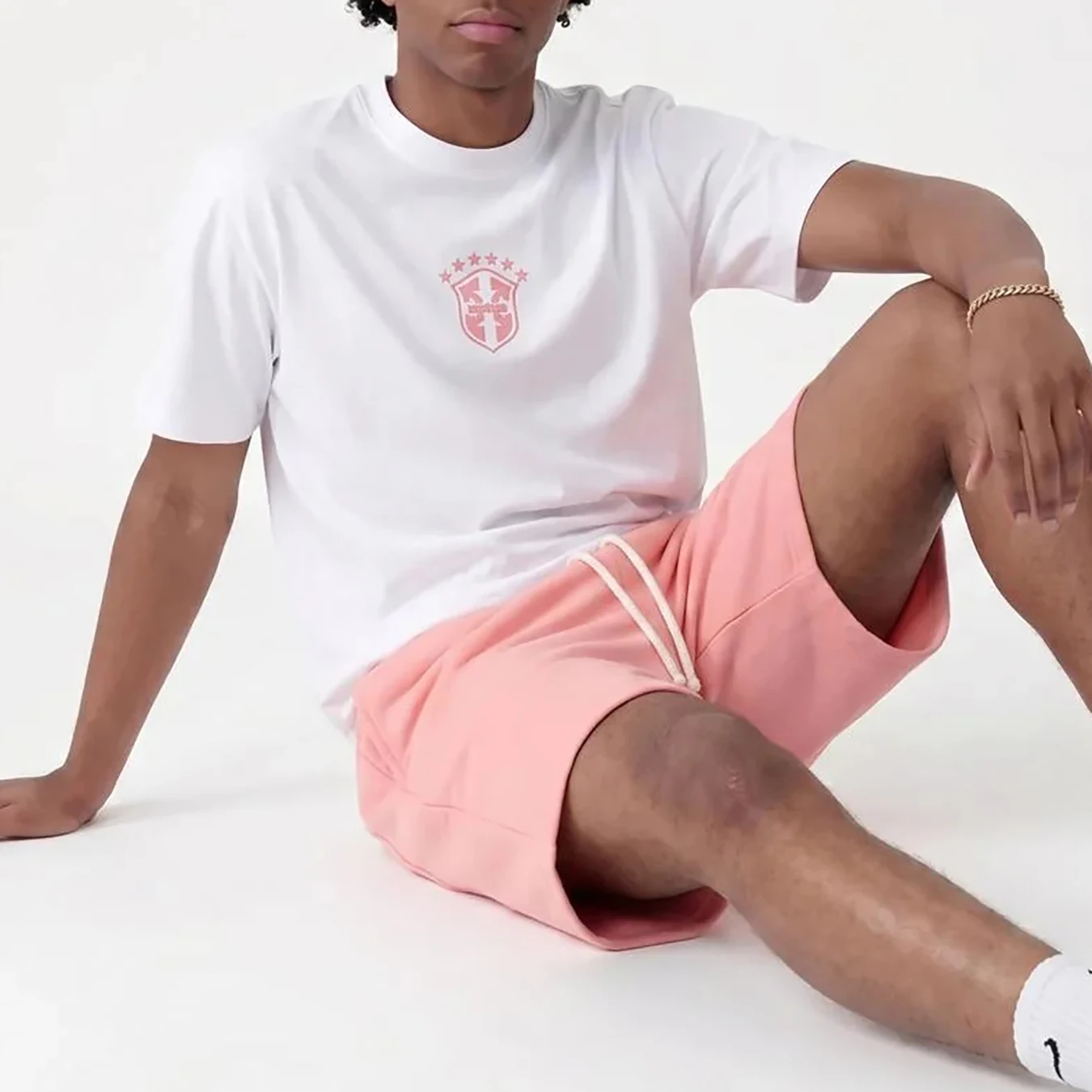 Summer Pink Embroidered Elastic Drawstring Casual Shorts Straight Through Loose Shorts Embroidered Round Neck T-Shirt Set