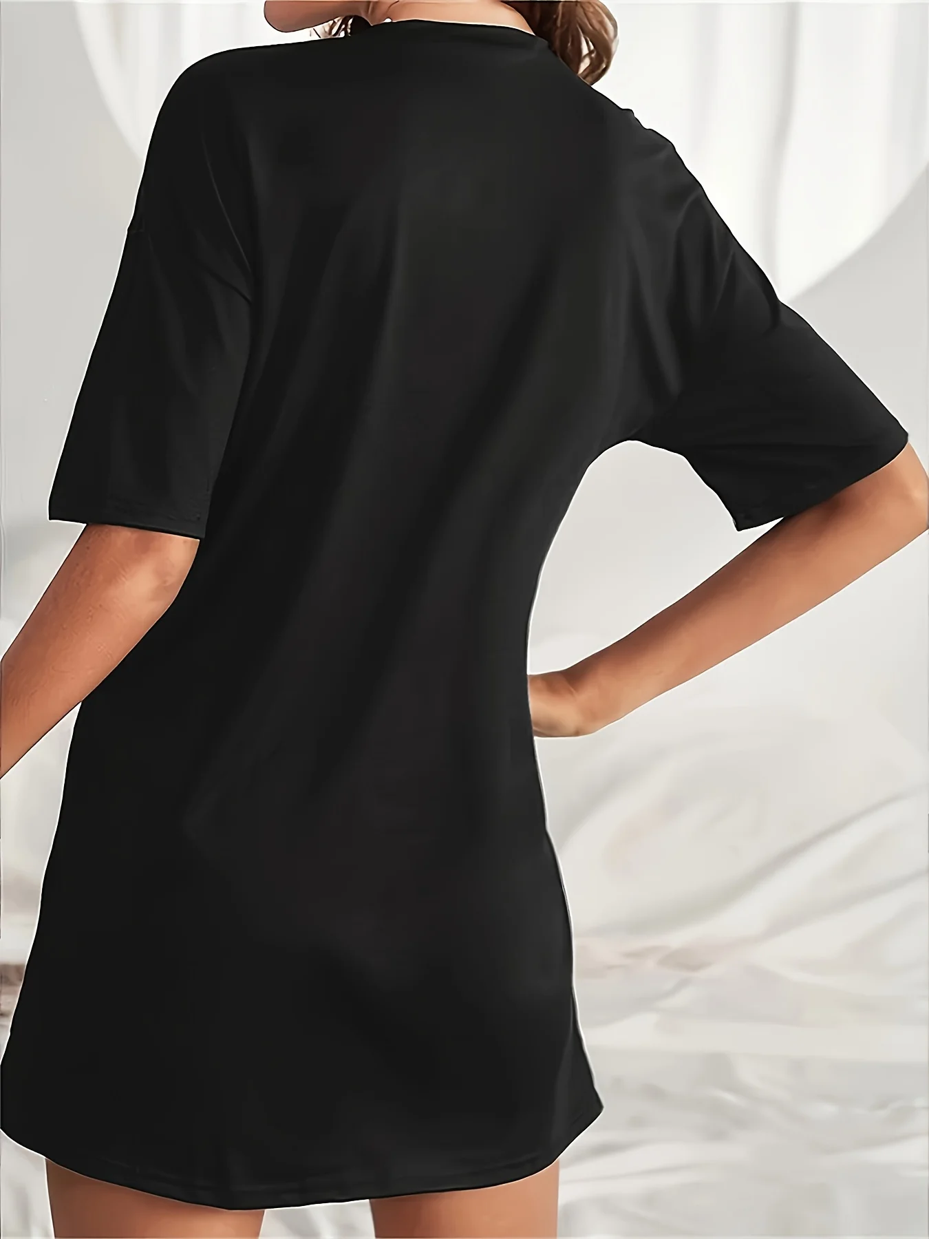 Zomermode roze kattenpootpatroon printontwerp voor dames oversized imitatiejurk van hoge kwaliteit met korte mouwen en ronde hals