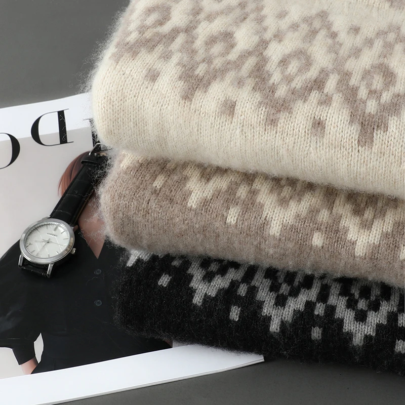 New 2025 Autumn/Winter Retro Jacquard Men's Round Neck 100% Wool Sweater Casual Color blocked Knitted Men's Full Sleeve pullover