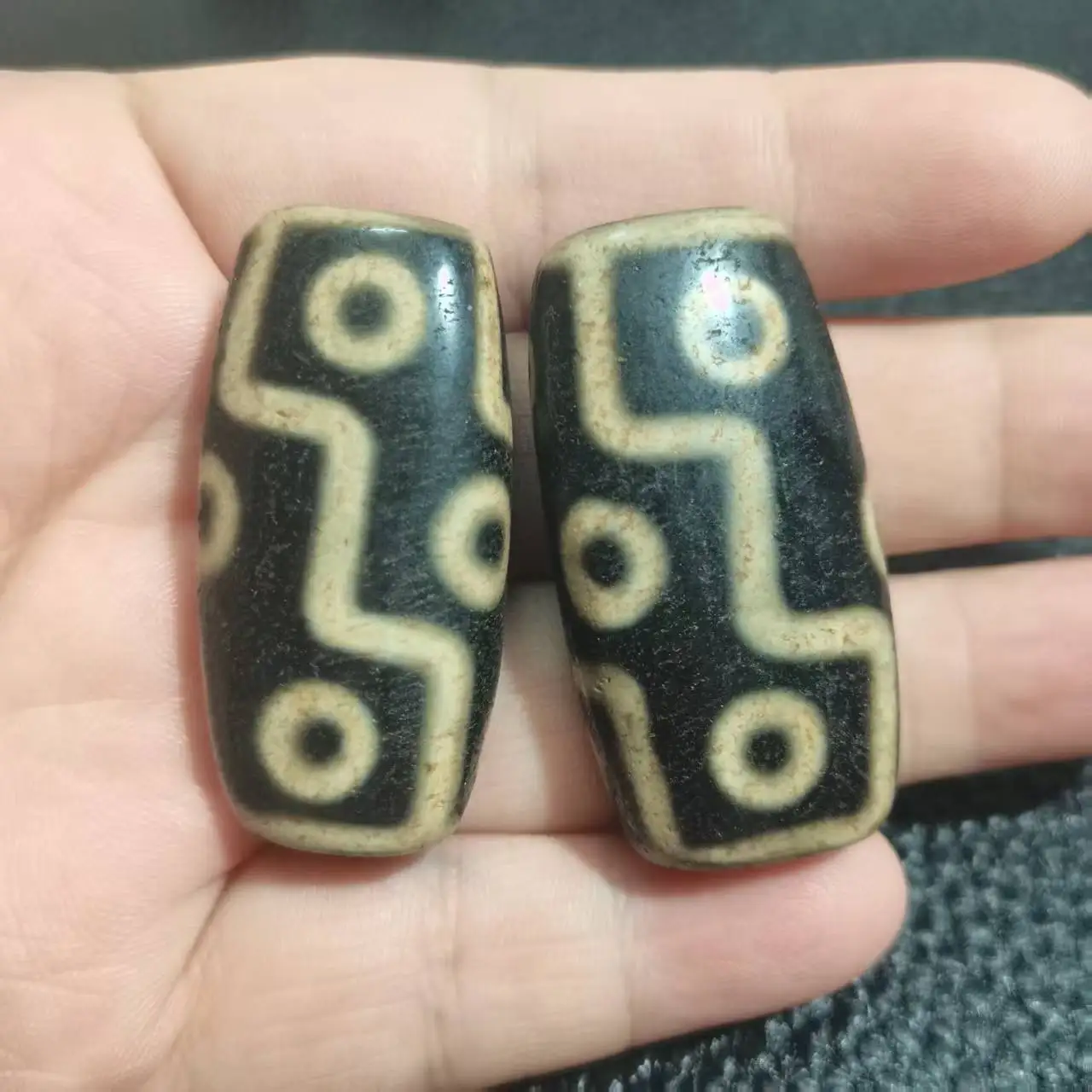

1pcs/lot 9 Eyes Totems Dzi Beads 40*20*14mm Flat Shape Fengshui Amulet DIY for Pendant and necklace