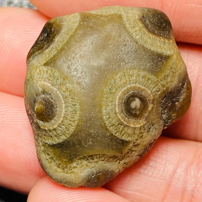 Natural Moon Deity Energy Stone Spiritual Healing Gobi Stone Mineral Specimen - view 4