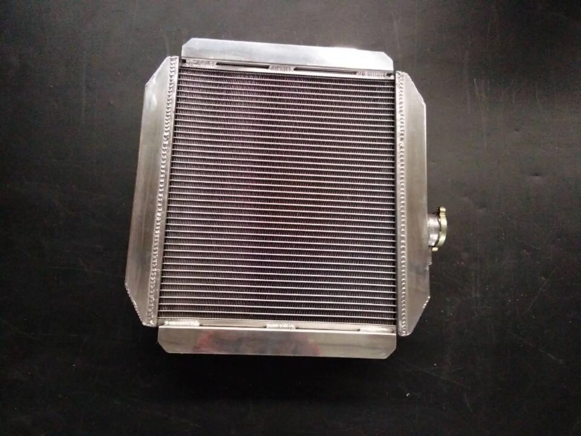 56MM FOR FORD CAPRI II MK1 2600/2800 V6 LHD US-SPEC M/T 71-77 ALUMINUM RADIATOR