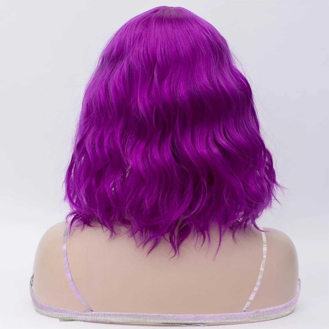 Short Purple Wavy Synthetic Wig With Side Bangs for Women Daily Cosplay Party Wear