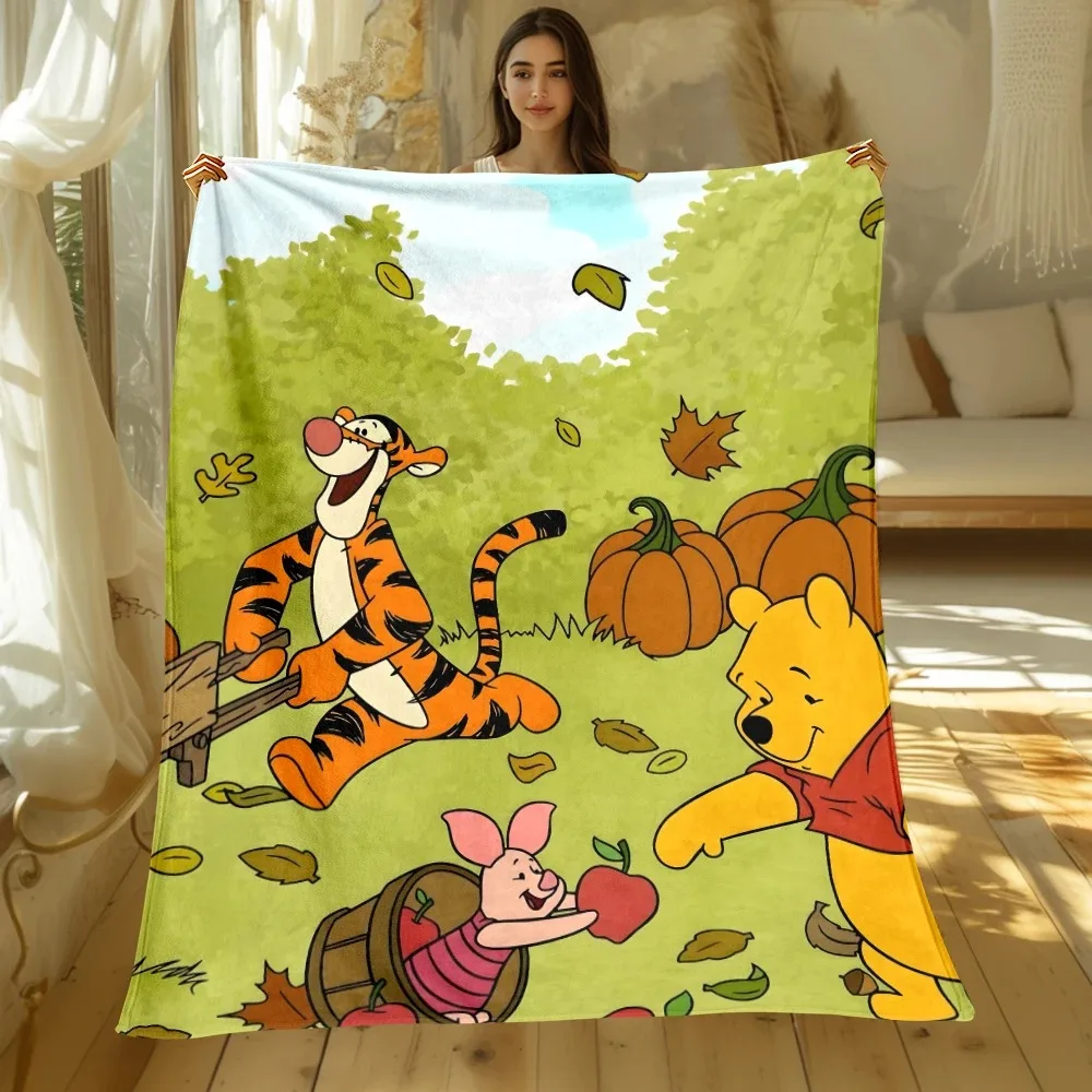 Winnie the Pooh print blanket children's warm flannel blanket soft and comfortable picnic travel sofa blanket birthday gift