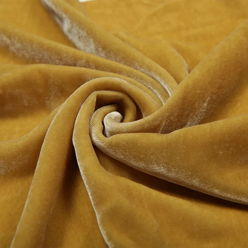 Abito da sera e cheongsam con camicia da notte in tessuto di velluto georgetà di seta intrecciata