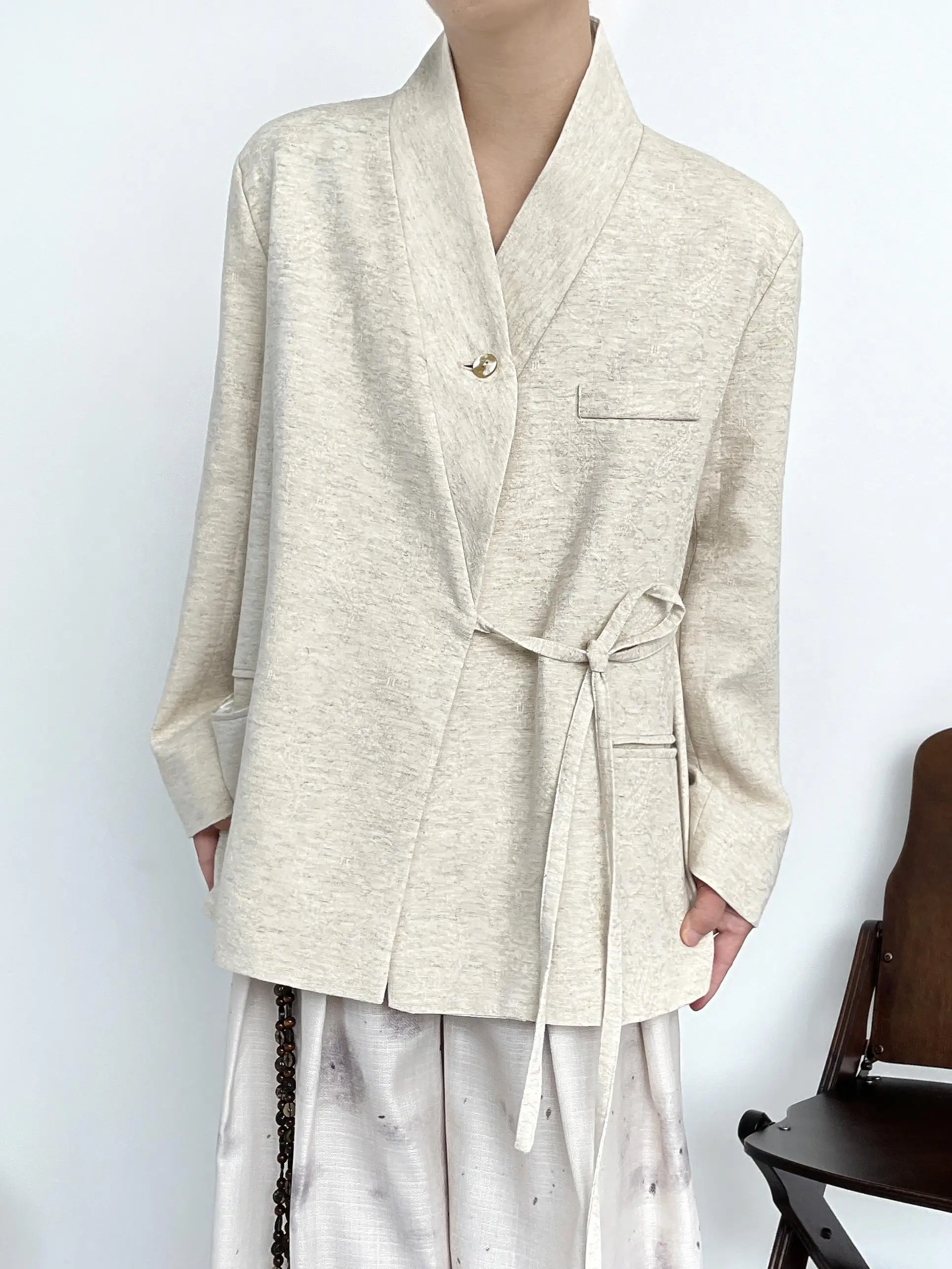BKYC New Chinese Style V-Neck Suit Casual Waist Belted Jacket Slanted Flap Design Premium Feel Fashionable Youth 