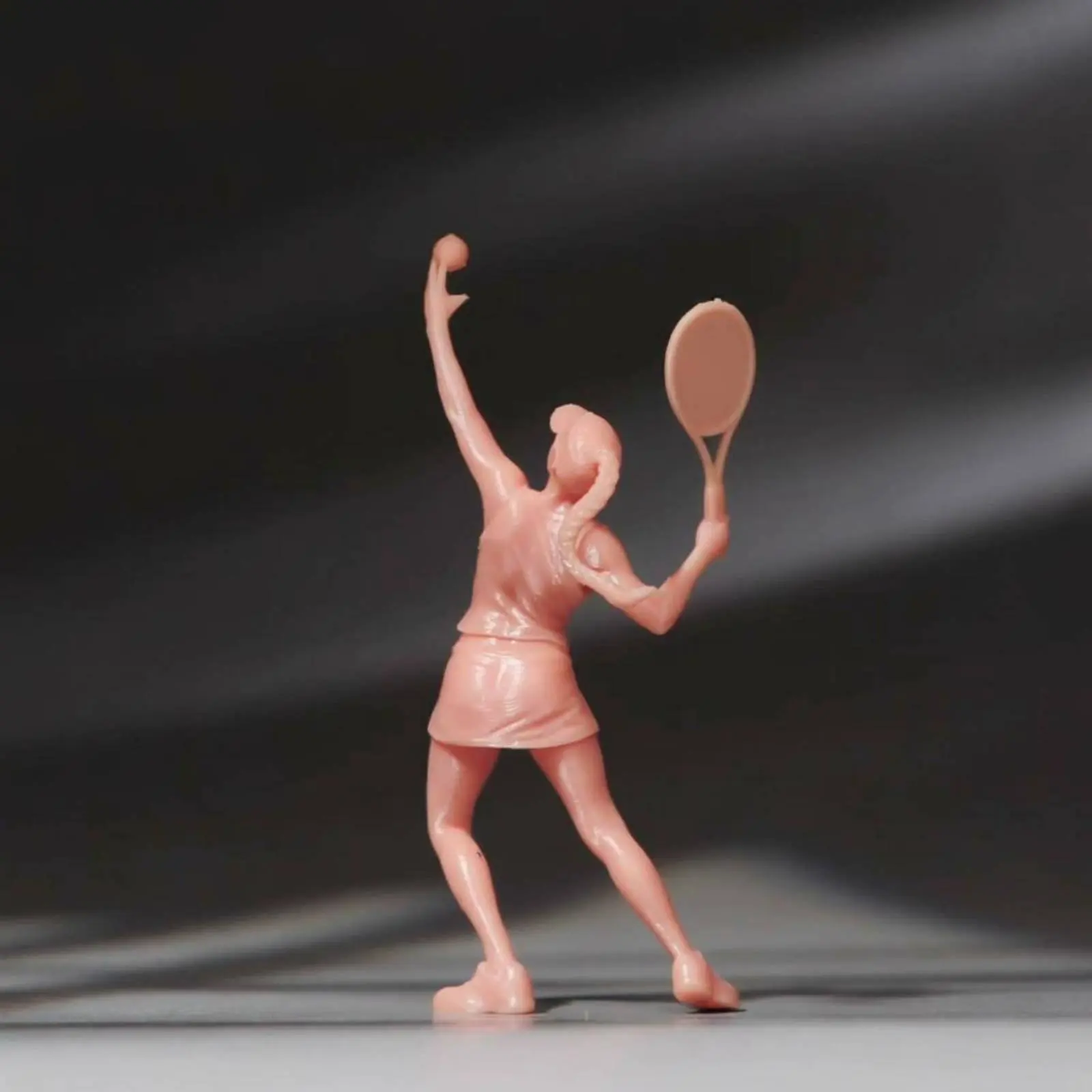 

Hand Painted Tennis Couple Scene Display Tennis Mini Figures Miniature Hobby Item for Model Collectors