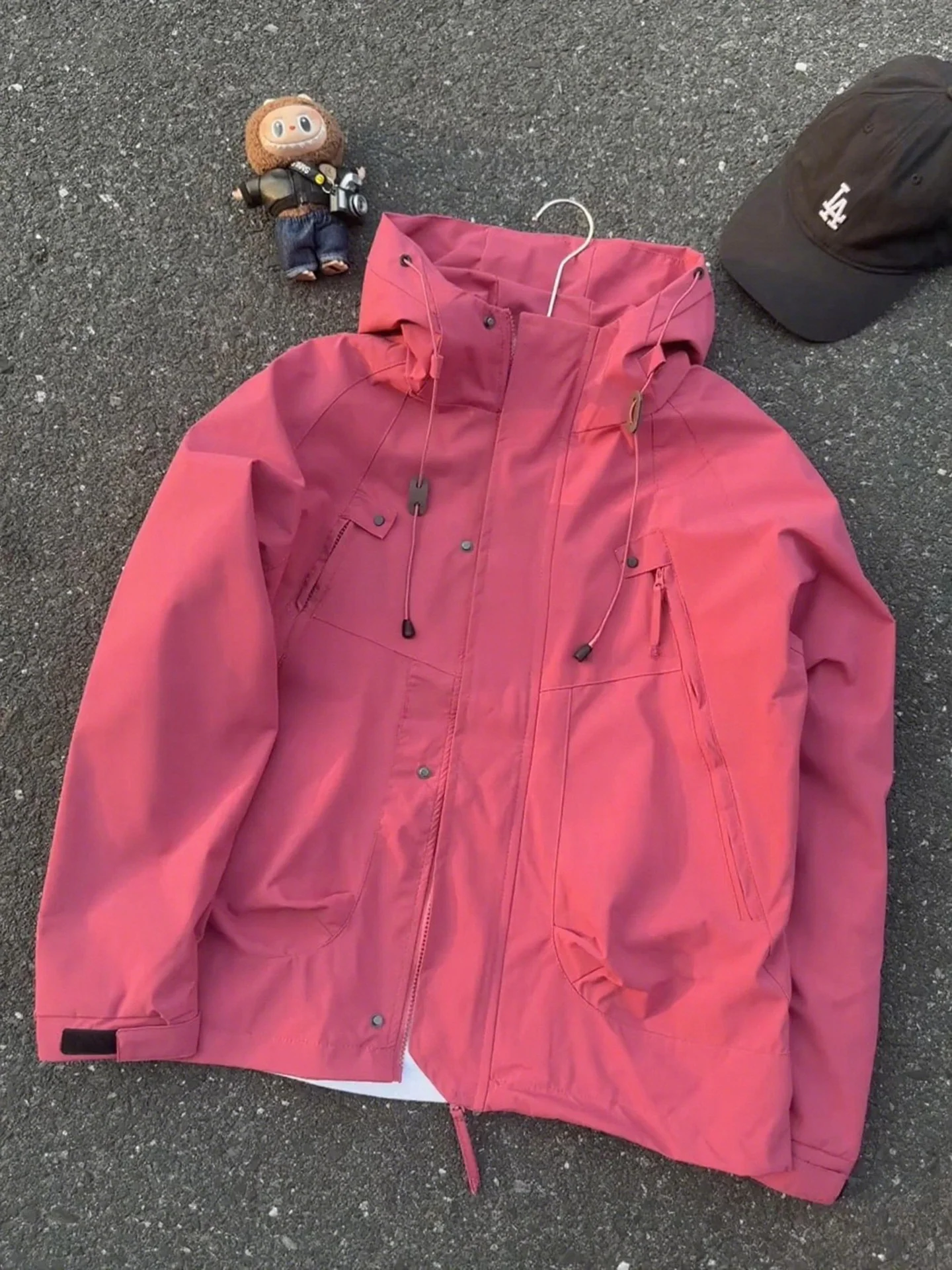 

Dopamine Strawberry Powder Workwear Jacket Men's Style Autumn Three-Proof Outdoor Couple Mountain Climbing Coat Zipper Decora...