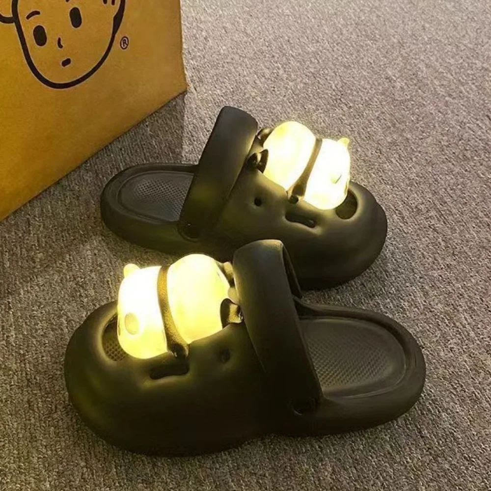 Zapatillas luminosas de dibujos animados que combinan con todo, zapatillas de suela gruesa con plataforma de Panda Animal 3D para mujer, zapatos exteriores antideslizantes de PVC, ropa para el hogar