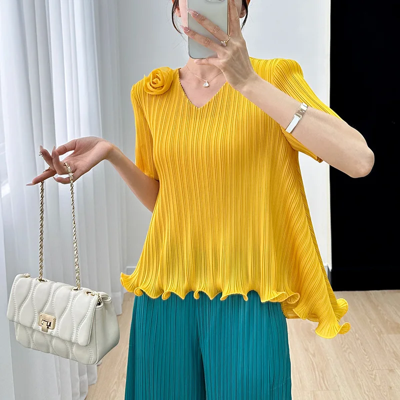 Miyake Style Pleated Top Women 2024 Summer High Elastic Large Size Flower Slimming Temperament V-neck T-shirt Bottoming Shirt