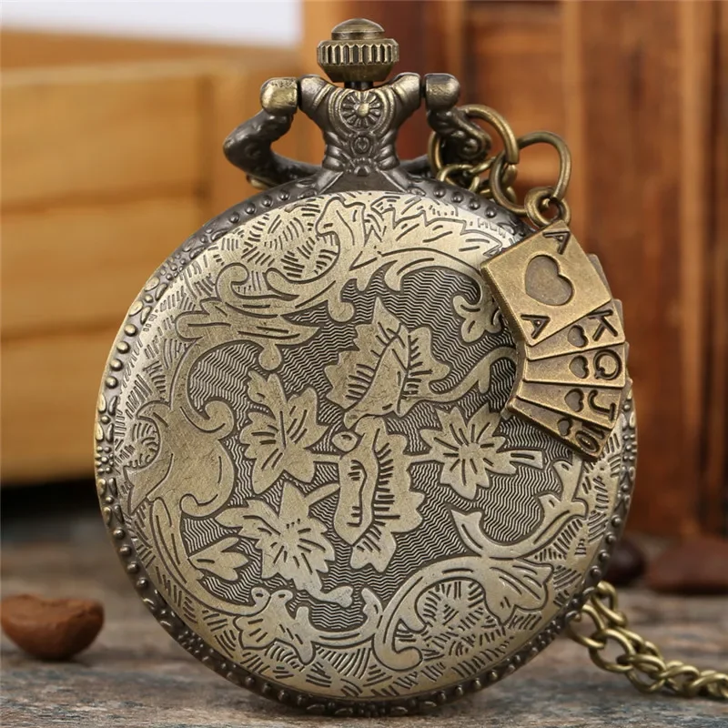 Bronze Engraved Poker Card Design Antique Quartz Pocket Watch for Men Women Arabic Numeral Display Clock with Sweater Chain