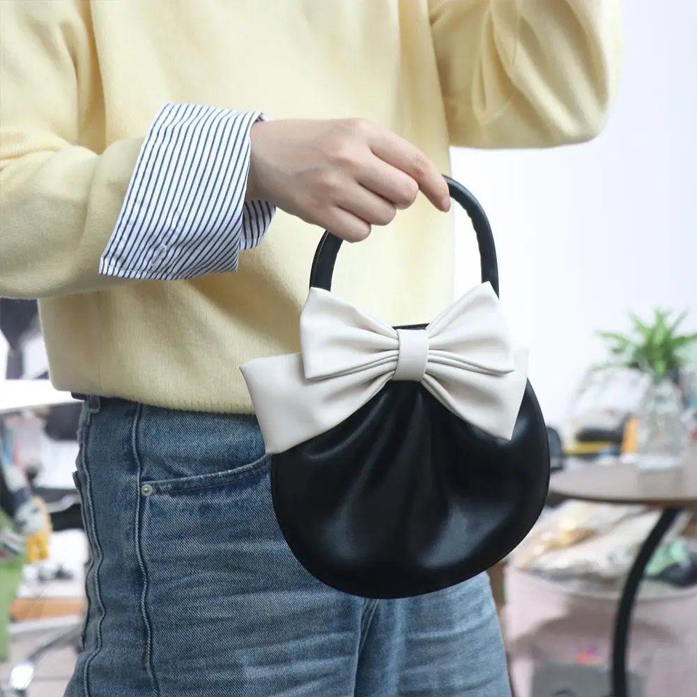 

Trendy PU Leather White Bowknot Bag Korean Style Sweet Vintage Handbag Solid Color Casual Pleated Commuting Bag Outdoor
