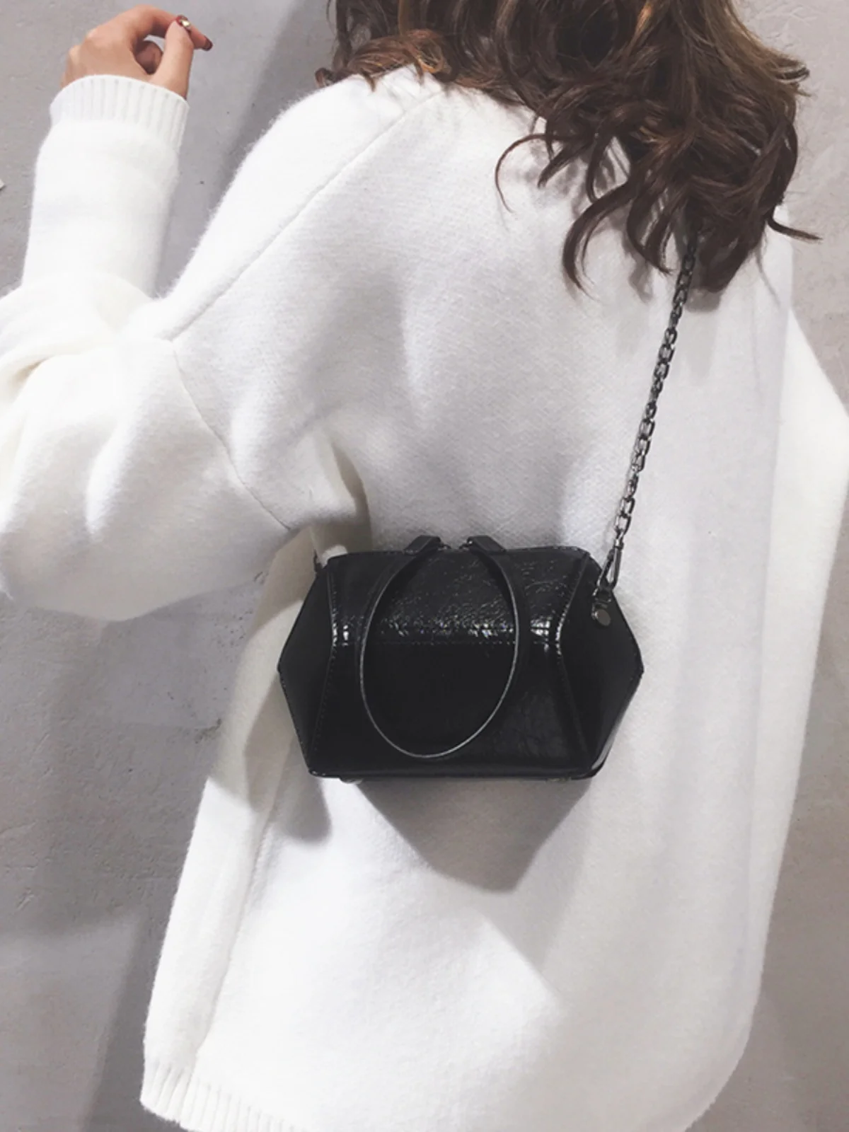 

Faionable Chain oulder Bag Women's Sli Versatile Crossbody Bag Korean Sle Soft PU Leather Mobile Phone Bag