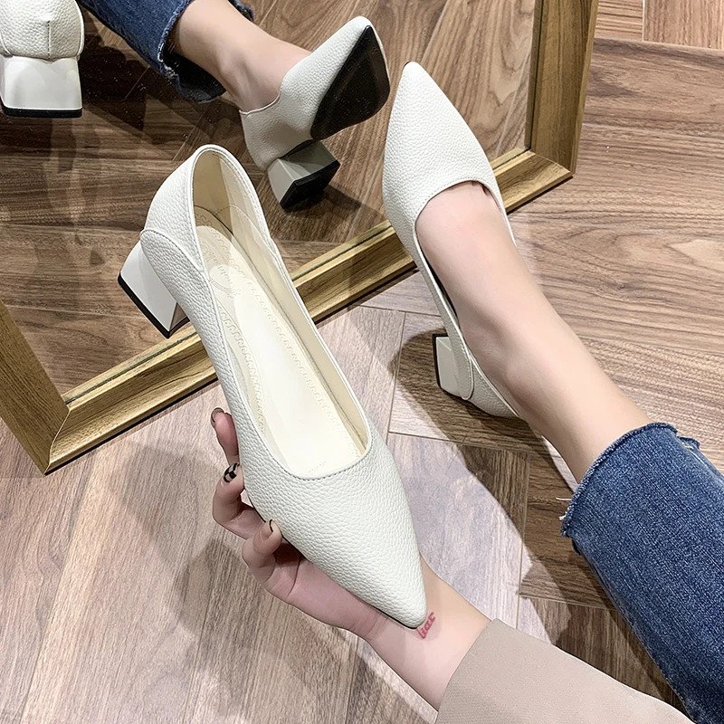 Thick heel single shoes women spring new medium heel shallow mouth square head grandma shoes large size women's shoes