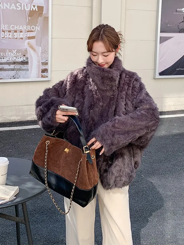 

Ultra-Thick Short Lamb Fur Jacket Women's Leather And Fur Integrated Warmth Casual Loose Fit Long Sleeve Button Closure