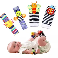 4Pcs/Set Cute Newborn Baby Animal Socks Toys Wrist Rattles And Babies Foot Finder Socks
