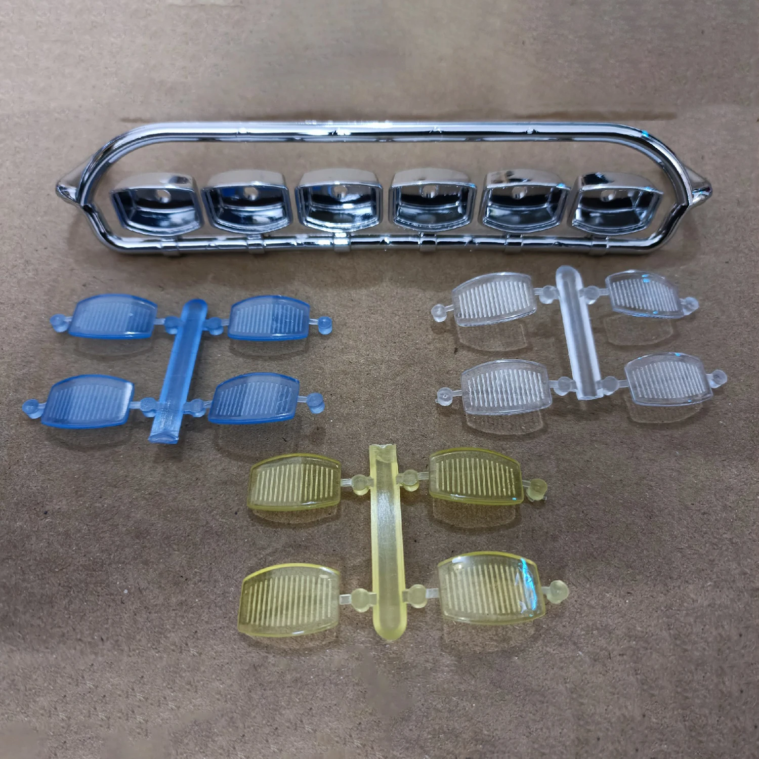 

LED Roof Light Shade with LED Light for 1/14 Tamiya RC Truck SCANIA 770S R620 VOLVO 750 Mercedes-Benz ACTROS 3363 MAN Car Parts