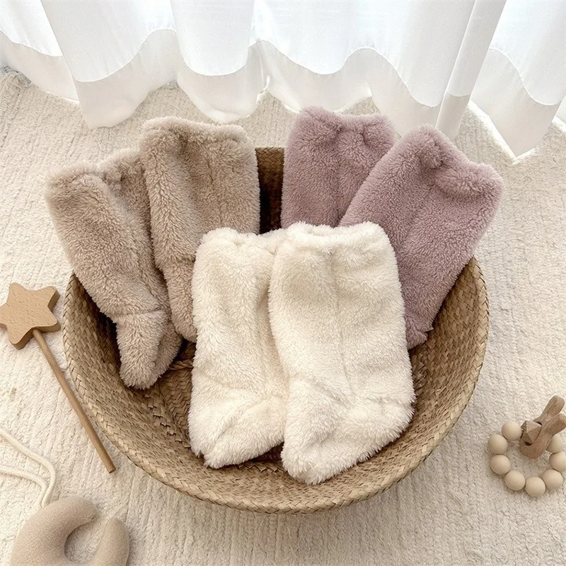 

Baby Winter Thickened Foot Covers: Warm Cotton, Anti-Cold & Breathable, Suitable for Sleeping & Daily Wear, Toddler Essential!