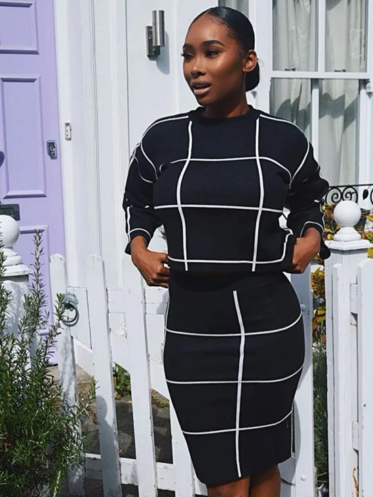 

Три сестры, новые поступления, весенне-осенняя модная женская одежда для отдыха и поездок на работу, черный клетчатый комплект с длинными рукавами и принтом, комплект из двух предметов