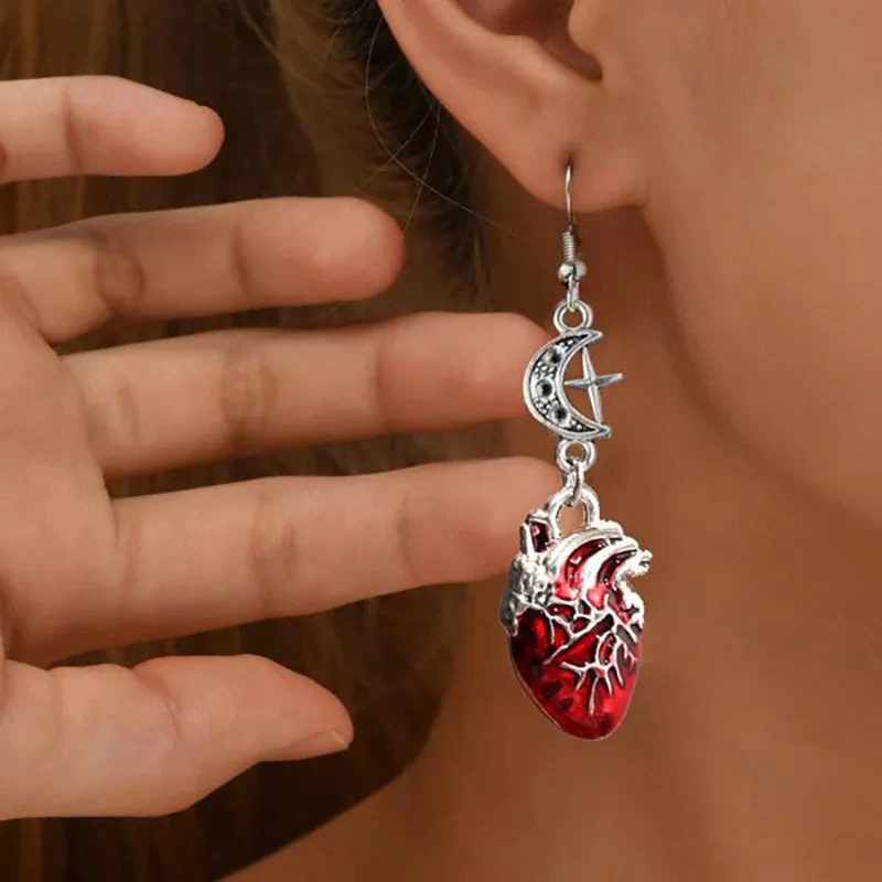 Gothic Vampire Bat Bloody Heart Pendant Earring Fashionable Pagan Witch Jewelry Anatomy Heart Halloween Accessories Gift