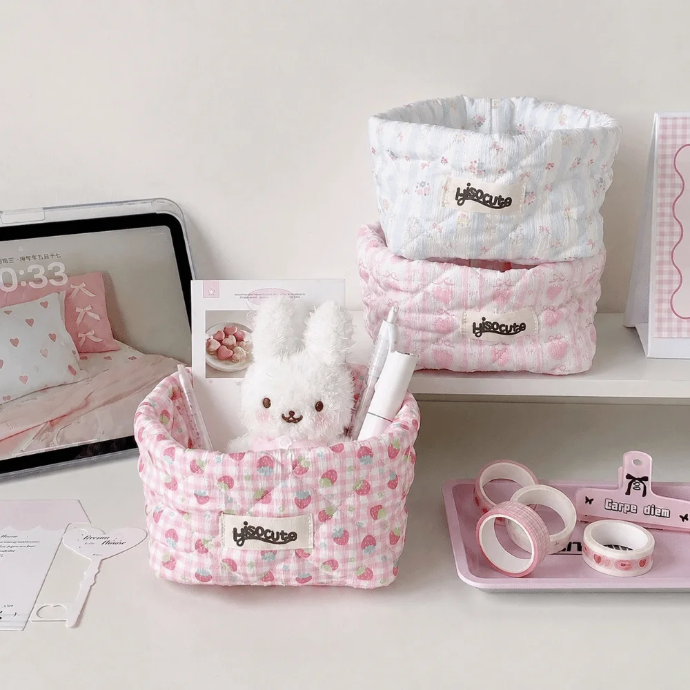 Quilted Fabric Desktop Storage Basket Floral Strawberry Print Large Capacity Desktop Organizer Foldable Pen Holder Cosmetics