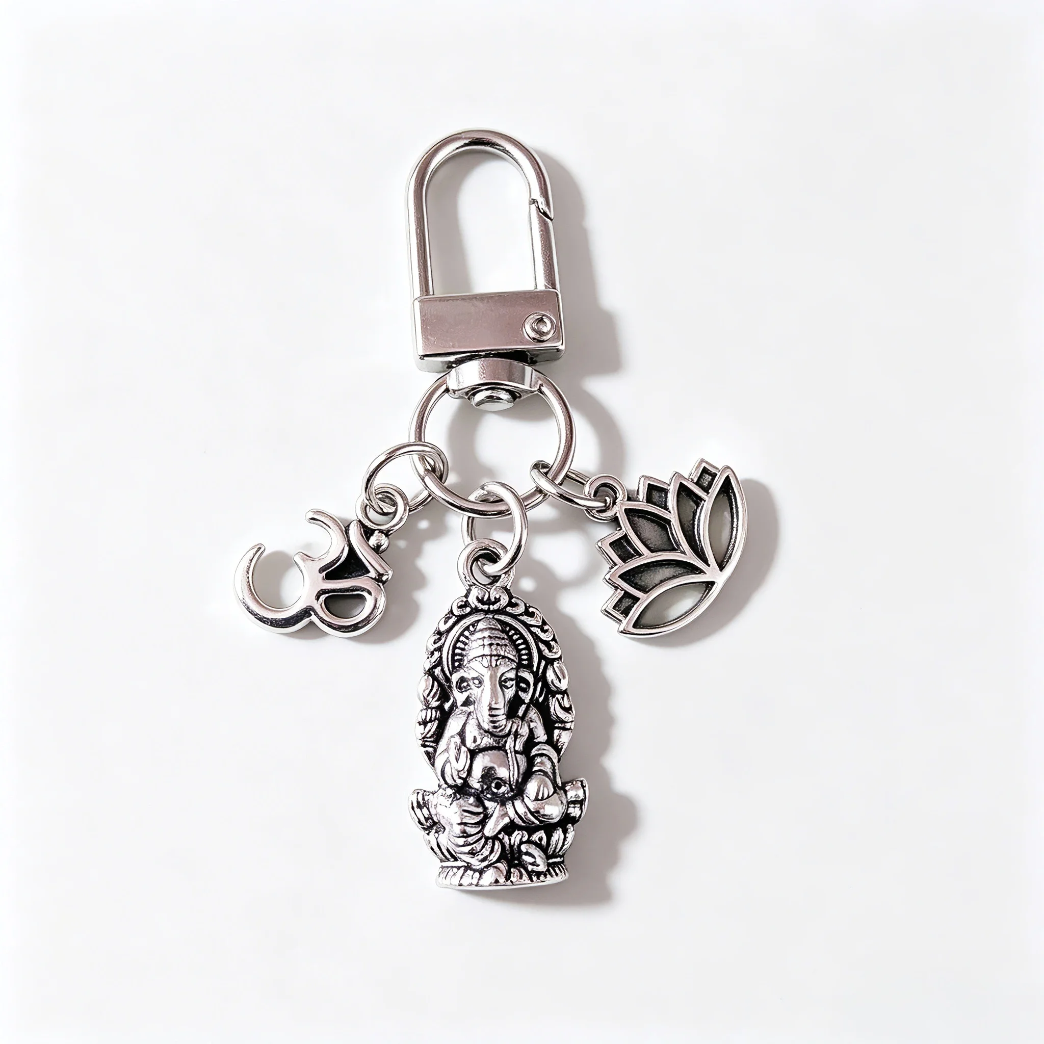 1/10 Stück Ganesha OM Lotus Metall-Schlüsselanhänger, religiöser Amulett-Taschenanhänger, spiritueller Anhänger, Weihnachtsgeschenk – Detail 2