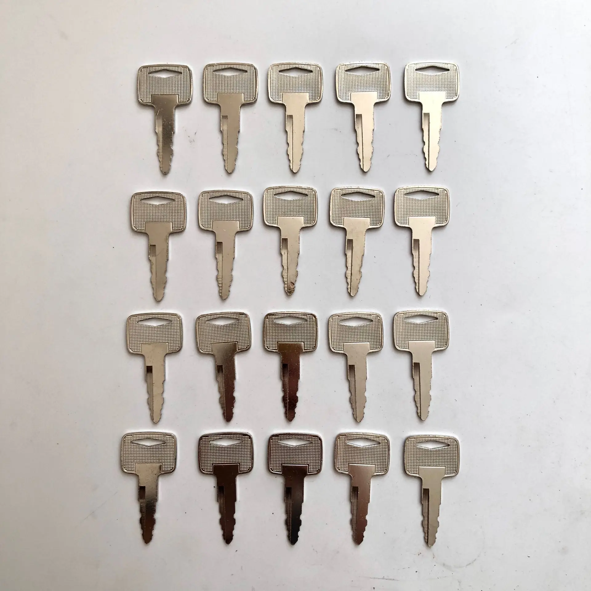 20pc Ignition Keys For Mitsubishi For CAT Forklift 91A07-01910 A5160