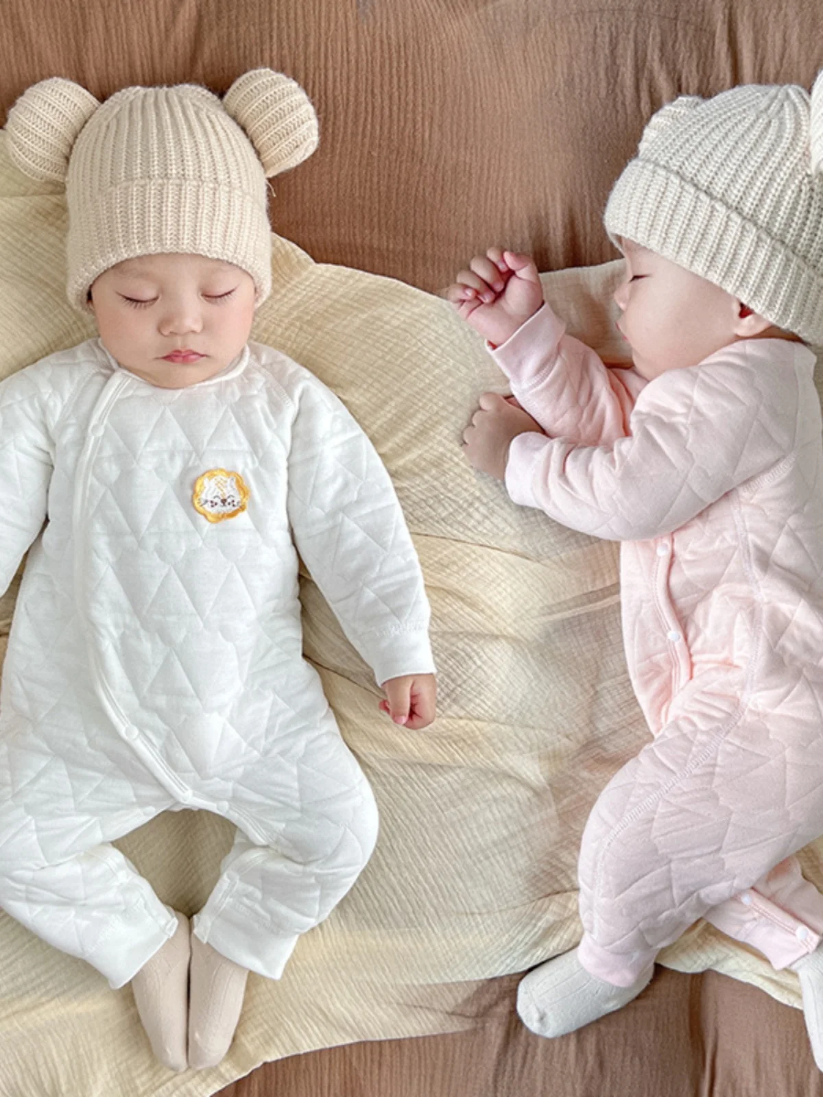 

Новый хлопковый комбинезон для новорожденных: тонкий, теплый, цельный, для малышей, из трехслойного хлопка, без застежек, Harlie